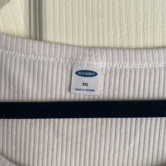 Old Navy white ribbed tee XXL - Picture 3 of 4